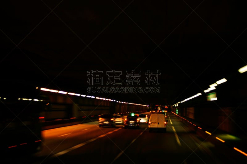 隧道,乘车穿过,迅速,水平画幅,夜晚,路,陆用车,公路,运动模糊,车道标志