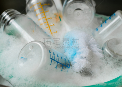 牛奶瓶,肥皂泡,疲劳的,婴儿奶瓶,洗洁精,硬毛刷,水平画幅,婴儿,塑胶,干净