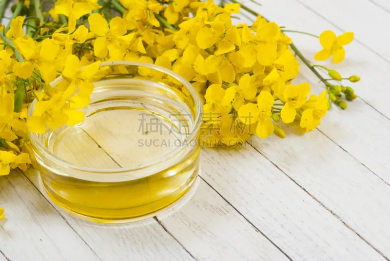 油菜花 色拉油 芥花籽油 芸苔 食用油 留白 水平画幅 高视角 无人 玻璃图片素材下载 稿定素材
