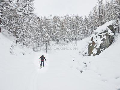 雪,山,滑雪运动,山谷,非都市风光,水平画幅,奥斯塔山谷,户外,仅男人,仅成年人