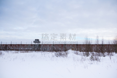 警卫人员,带刺铁丝网,水平画幅,建筑外部,户外,塔,围墙,建筑结构,俄罗斯,摄影