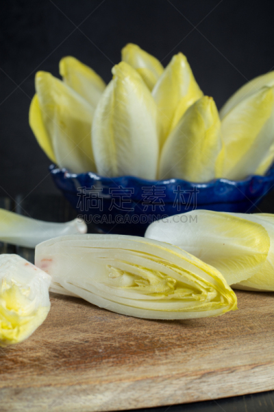 菊苣,清新,沙拉,健康食物,菜单,盘子,垂直画幅,芳香的,素食