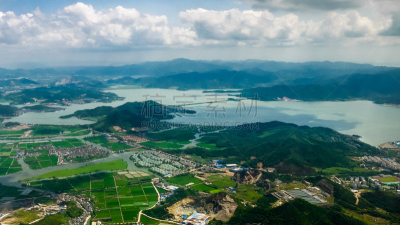 宁波市,湖,航拍视角,度假胜地,浙江省,水资源保护,丘陵,丘陵起伏地形,水平画幅,枝繁叶茂