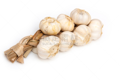 大蒜,线绳,大蒜编织,干作料串,水平画幅,无人,有机食品,白色背景,背景分离,影棚拍摄