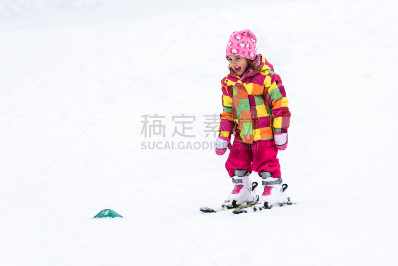 滑雪运动,知识,滑雪场,女孩,斯洛文尼亚波流卡,滑雪雪橇,传送带,钢缆,滑雪度假,多洛米蒂山脉