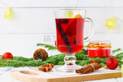 热甜红酒,蜡烛,新年前夕,嫩枝,玻璃杯,背景,花环,羊毛帽,葡萄酒,新的