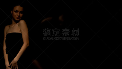 欲望,注视镜头,文字,黑色连衣裙,成年的,女性,女人,夜晚