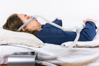 女人,制造机器,后背,睡眠呼吸暂停,呼吸装置,面罩,呼吸机,呼吸系统,侧面像,水平画幅