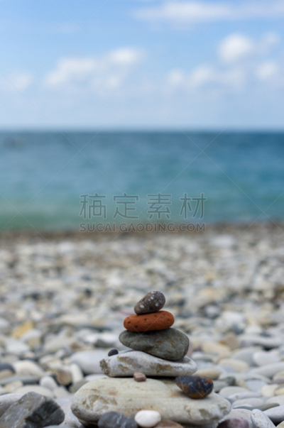 石头,圆石滩,垂直画幅,水,天空,灵性,休闲活动,旅行者,夏天