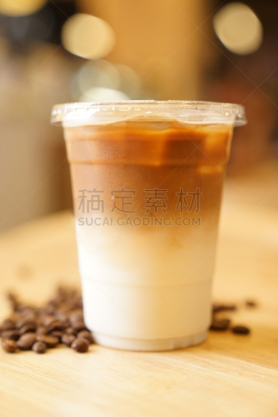 木制,拿铁咖啡,咖啡豆,快餐店,桌子,白色,白色背景,褐色,塑胶,早晨