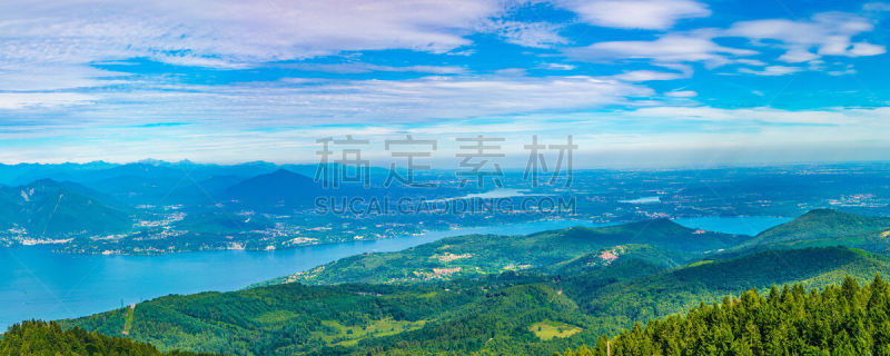 意大利,马祖尔湖,山,航拍视角,背靠莫塔罗尼山,城市生活,斯特雷萨镇,著名景点,湖,屋顶