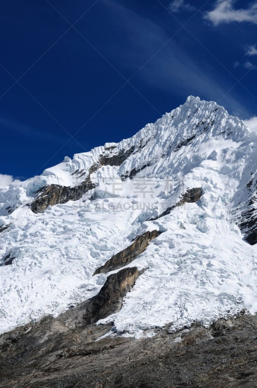 科迪勒拉山脉,秘鲁,圣克鲁斯省,徒步旅行,垂直画幅,天空,无人,岩层,户外,美洲