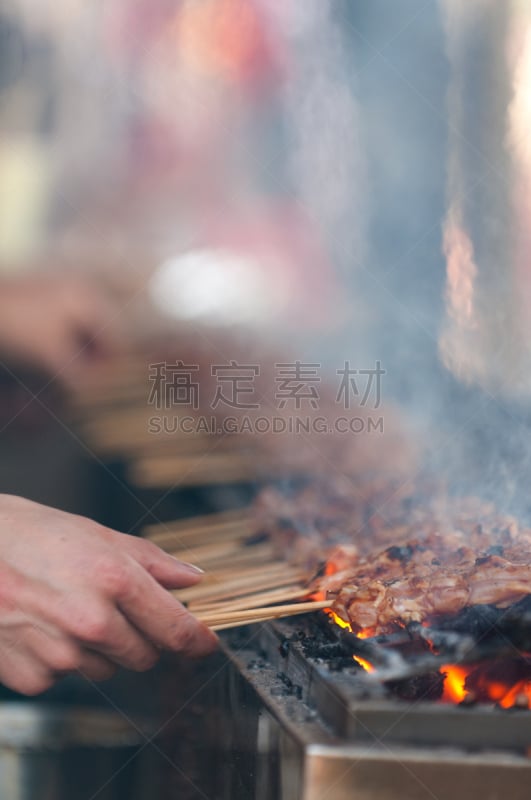 手,炊具,串肉签,野餐烤鸡,日式烧鸡,快餐车,节日的观众,商人,烤肉架,温哥华