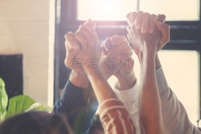 人群,手牵手,职业,集体治疗,拿着,想法,办公室,非洲人,幸福