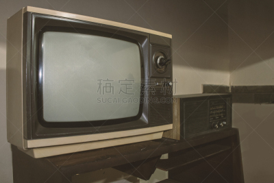 收音机,古典式,电视机,第八十岁生日,联合中心球馆,福乐球,本特利,机器人吸尘器,澳大利亚科技园,襞鱼科