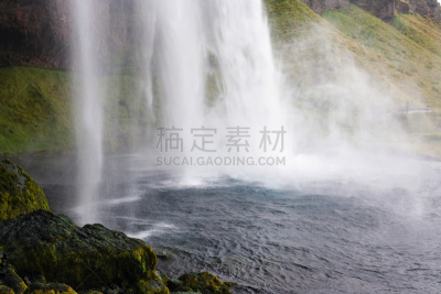 seljalandsfoss waterfall,冰岛国,在底端,池塘,洞室,冰岛东南部,洞穴,水,水平画幅,瀑布