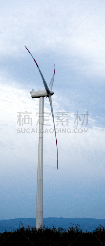 风轮机,垂直画幅,天空,风,云,风力,林区,无人,涡轮,云景