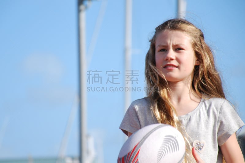 橄榄球,女孩,waitemata harbour,奥克兰,奥克兰区,新西兰北岛,水平画幅,户外,白人,运动