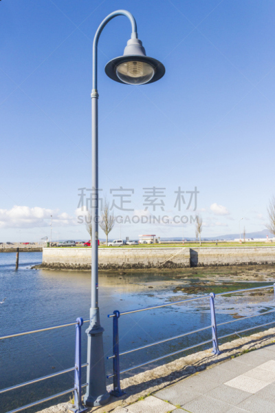 海港,路灯,坎瓦多斯,加利西亚,垂直画幅,水,天空,地形,无人,蓝色