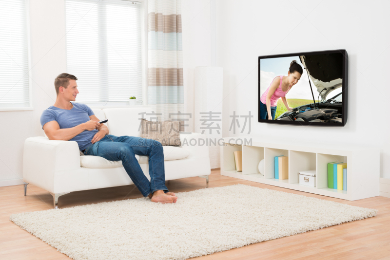 看电视,起居室,男人,遥控器,住宅房间,电影,幸福,水平画幅,人