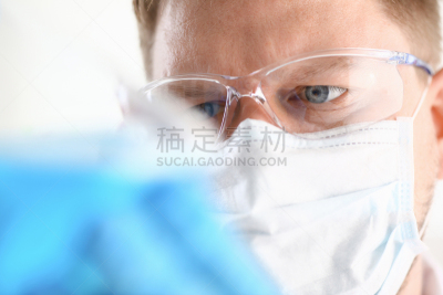 药房,青年人,注视镜头,装管,化学家,科学实验,家庭生活,实验室