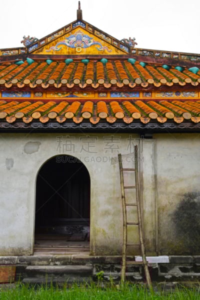建筑外部,承天顺化,瓦,梯子,垂直画幅,无人,古老的,户外,居住区,东南亚