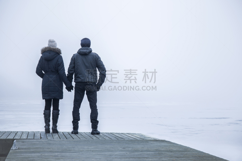 人行桥,湖,冬天,雾,异性恋,爱人海滩,人生大事,全球变暖,青少年,休闲活动
