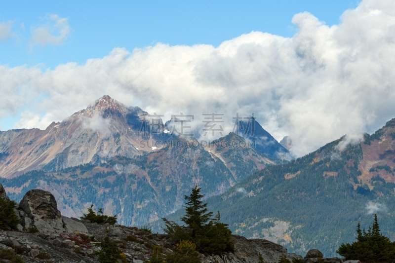 华盛顿州,云景,秋天,卡斯基德山脉,美国,岩面,美国西北太平洋地区,公园,北喀斯开山脉,云杉