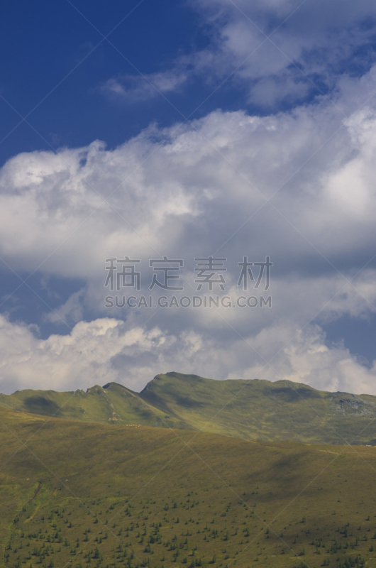 巴德小基希海姆,垂直画幅,天空,户外,草,云景,田地,奥地利,山,阿尔卑斯山脉