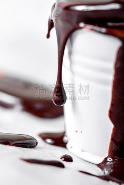 液体,黑巧克力,大量物体,背景,春药,垂直画幅,饼干,芳香的,白色背景,巧克力