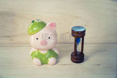 一寸光阴一寸金,概念和主题,储蓄,水平画幅,金融,金融和经济,概念,亚洲,童年,数