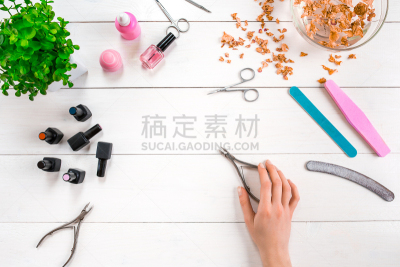 修指甲,专业人员,平滑的,女人,手,身体保养,设备用品,自然美,白色背景,视角