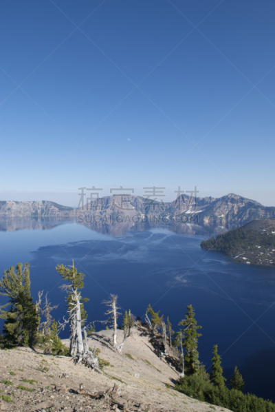 火山湖,天空,蓝色,夏天,白昼,垂直画幅,水,留白,俄勒冈州,俄勒冈郡