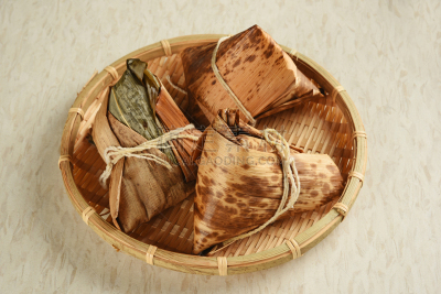 米饺子,蒸菜,水平画幅,形状,无人,填塞料,膳食,金字塔形,肉,食用菌