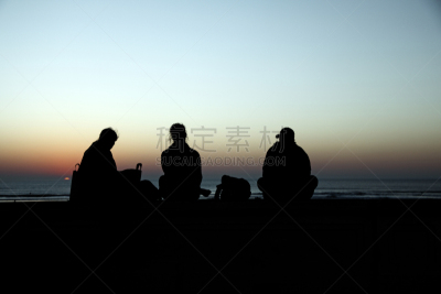 友谊,三个人,碧洋海滩,旧金山海洋滩,水,天空,女人,水平画幅,码头,人