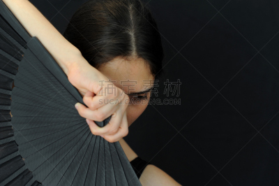 两个物体,水平画幅,形状,在之后,正装照片,仅成年人,工作室,黑色背景,弗拉明戈舞,人的眼睛
