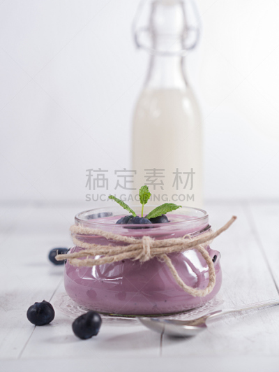 脆皮蓝莓馅饼,乳牛场,凝乳酪,垂直画幅,饮食,奶制品,水果,无人,浆果,酸奶