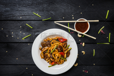 肉,蔬菜,木制,筷子,背景,面条,黑色背景,开胃酱,白色,炒菜