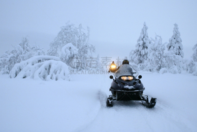 芬兰,雪上汽车运动,雪,骑车,极端地形,人,探险,骑车,跟随,驾驶