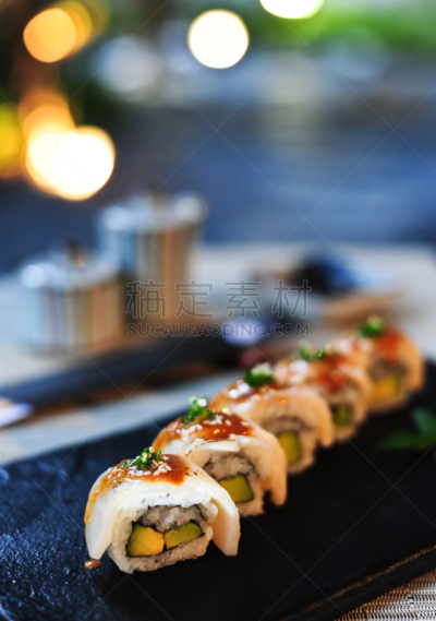 日本,寿司,美味,焦制品,绿芥末酱,垂直画幅,生食,膳食,海产,生姜