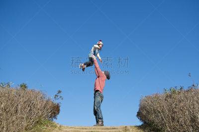 进行中,父女,天空,郊区,家庭生活,周末活动,明亮,日本人,青年人,单亲父亲
