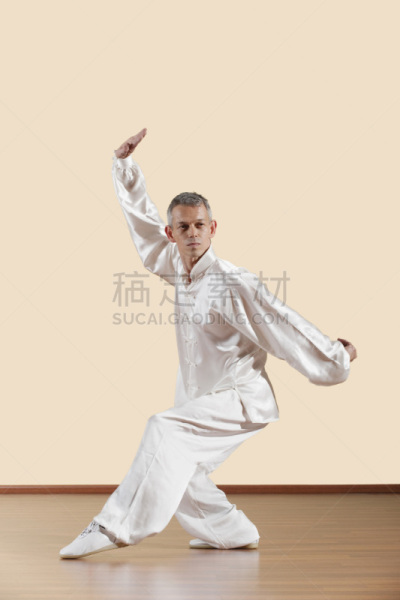 中国功夫,男人,时尚,长发,拳头,拉伸图像,垂直画幅,四肢,休闲活动,努力