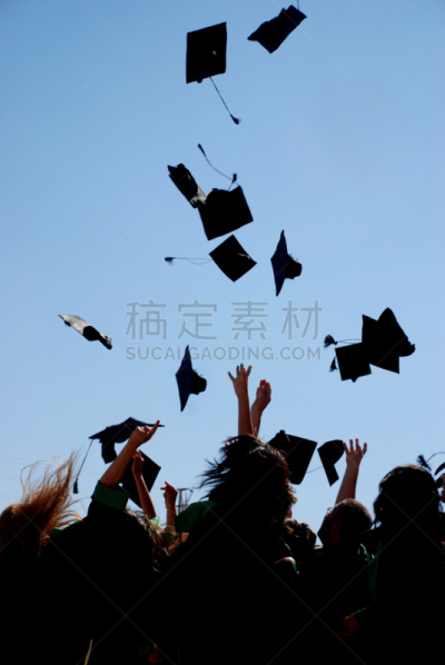 垂直画幅,六月,半空中,户外,仅成年人,青年人,大量物体,教室,成年的