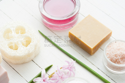 梳妆用品,风信子,留白,水平画幅,无人,spa美容,喜马拉雅盐,浴盐,乡村风格,化妆用品