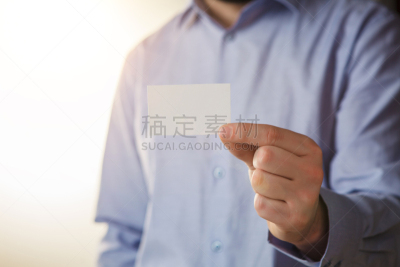 白色,男人,拿着,名片,贺卡,留白,男商人,文档,男性,仅成年人