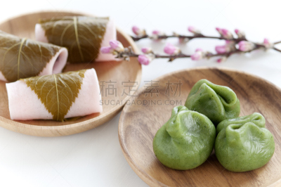 日式草饼,橡叶麻糬,魁蒿,日本点心,水平画幅,日本料理,无人,白色背景,日本食品