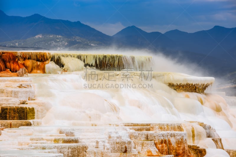 石灰华池,两只动物,泉,特写,背景,猛犸湖,蓝山,热,文石,橙色