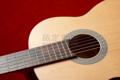 纺织品,特写,一个物体,声学吉他,红色天鹅绒,褐色,艺术,水平画幅,无人,阴影