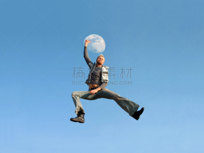 月亮,青年男人,前面,月球,长袖衫,苦尽甘来,运动竞赛,四肢,仅男人,仅成年人