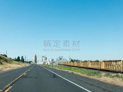 公路,城镇,天空,美,水平画幅,云,草原,交通,工厂,户外